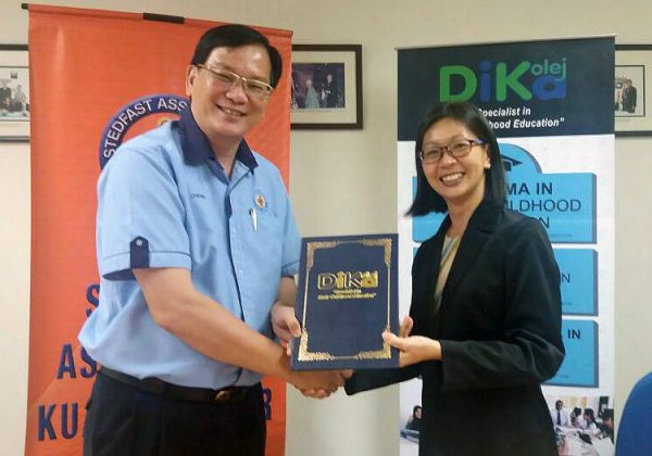 2017 – Signing with DIKA